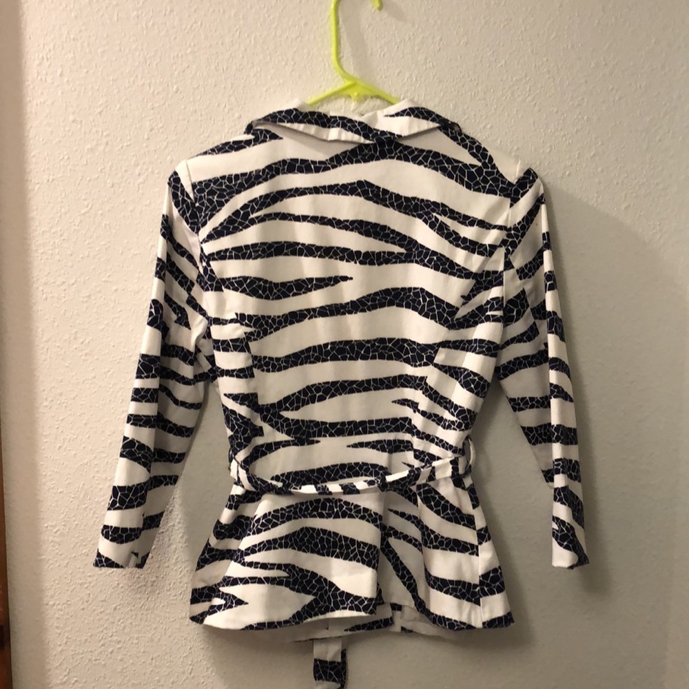 Willi Smith Lined Button Up Belted Jacket - image 4